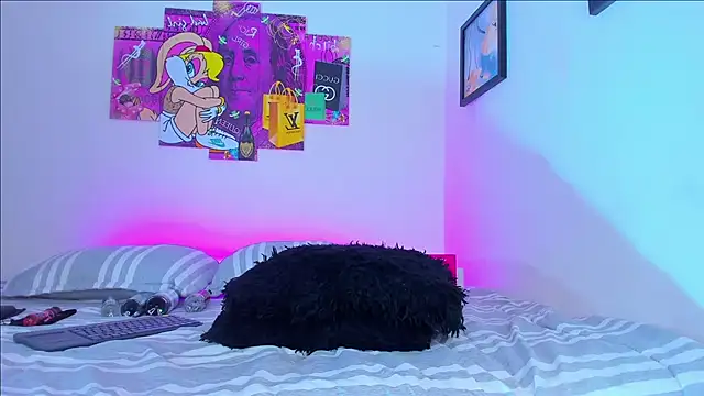 anahidolls online show from November 22, 2025, 4:11 am