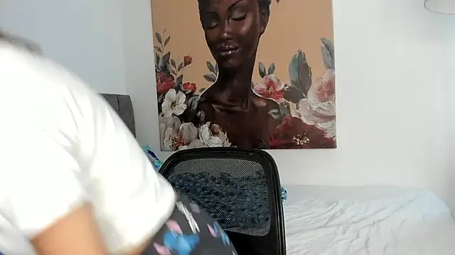 aleja rythm online show from September 21, 2025, 7:52 pm