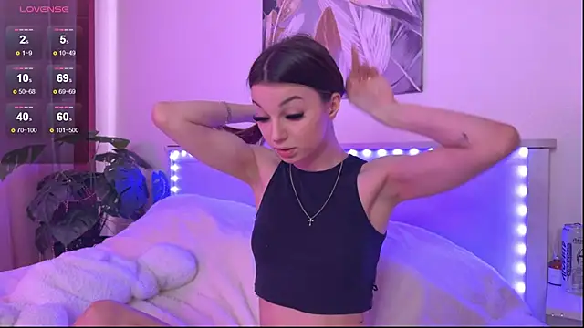 Snapshot of Veronica_leal chatting on October 12, 2025, 10:05 am Veronica leal online show from October 12, 2025, 10:05 am