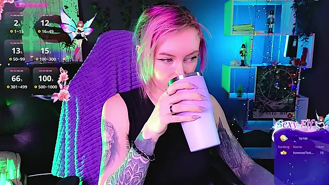  HelenCarter online show from March 21, 2025, 8:29 pm