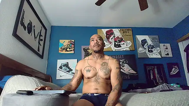 athephenomenal1 online show from November 17, 2025, 7:45 am