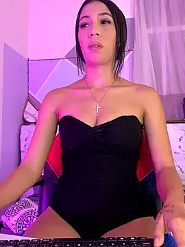 Lina10 online show from October 30, 2025, 9:55 pm