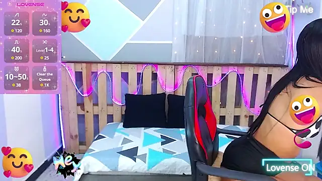 Lina10 online show from March 10, 2025, 10:55 pm