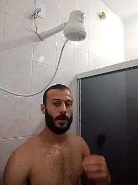 Snapshot of LopeseLua chatting on October 19, 2025, 8:44 pm LopeseLua online show from October 19, 2025, 8:44 pm