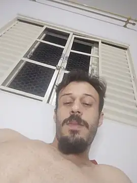 Snapshot of LopeseLua chatting on November 8, 2025, 4:16 am LopeseLua online show from November 8, 2025, 4:16 am