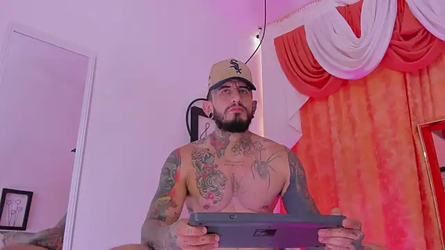 dilan scootk  online show from March 3, 2026, 7:32 pm