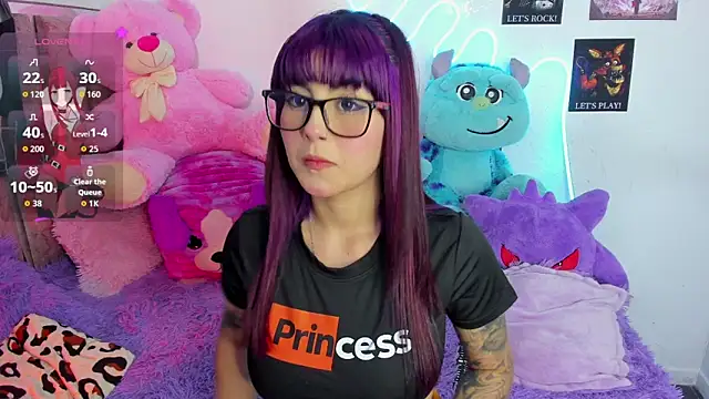 naoko kirino online show from April 4, 2026, 3:02 am