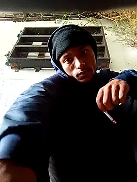 Snapshot of slimmydaddy69 chatting on March 12, 2026, 12:31 pm slimmydaddy69 online show from March 12, 2026, 12:31 pm