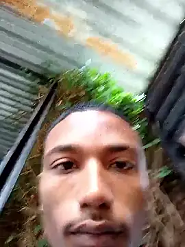 Snapshot of slimmydaddy69 chatting on March 15, 2026, 6:20 am slimmydaddy69 online show from March 15, 2026, 6:20 am