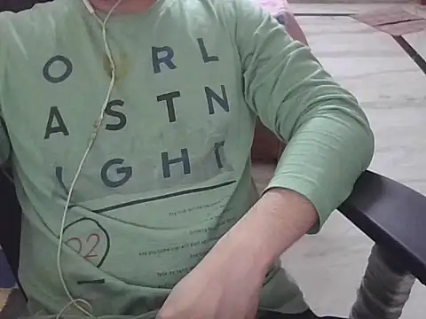 raka120294 online show from February 16, 2025, 6:54 pm