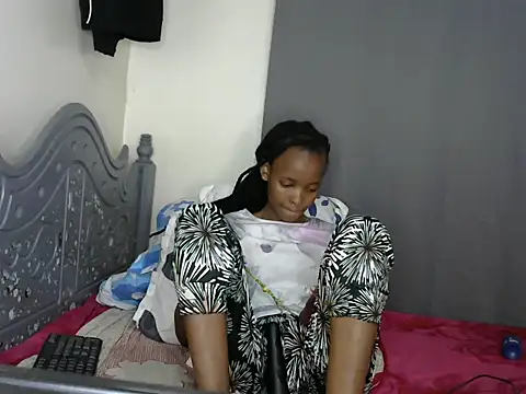 Snapshot of pretty_betty chatting on February 22, 2025, 5:35 pm pretty betty online show from February 22, 2025, 5:35 pm