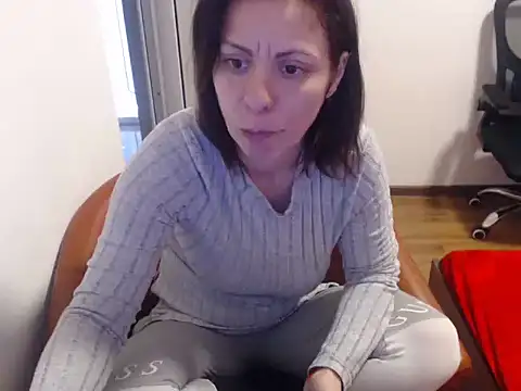 Emmatoo online show from March 14, 2026, 10:21 am