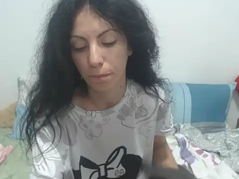 Emmatoo online show from June 28, 2026, 3:02 am