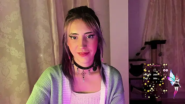 Snapshot of linnie_ chatting on December 11, 2024, 12:02 am linnie online show from December 11, 2024, 12:02 am