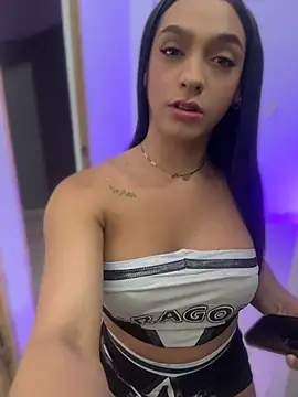 Maryonthemoon online show from June 26, 2026, 7:25 am