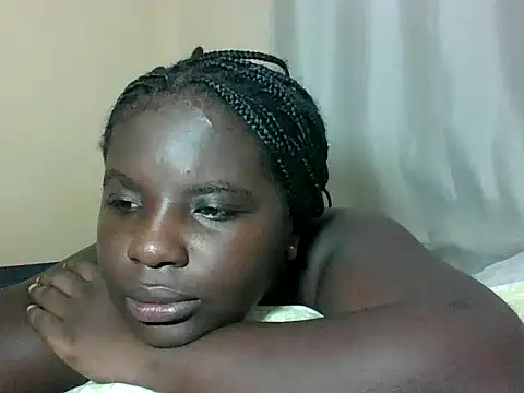 hotebbbyy online show from November 25, 2025, 9:53 am