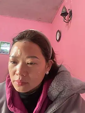 Hellen 111 online show from March 12, 2025, 6:18 am