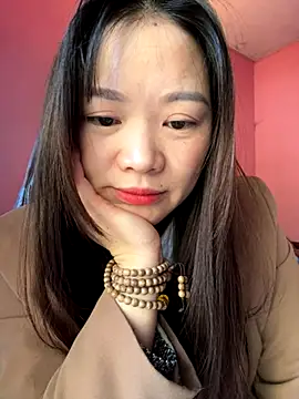 Hellen 111 online show from November 23, 2025, 8:13 am