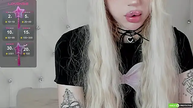 Snapshot of Joy_Barker chatting on January 19, 2026, 1:59 pm Joy Barker online show from January 19, 2026, 1:59 pm