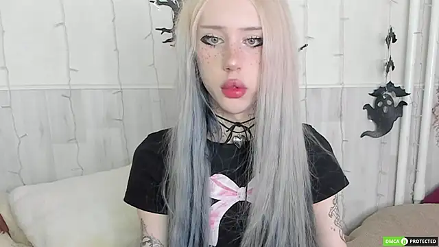 Snapshot of Joy_Barker chatting on October 15, 2025, 8:33 am Joy Barker online show from October 15, 2025, 8:33 am