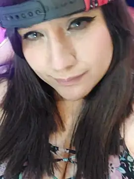 ItsNaiixa online show from February 16, 2025, 7:27 pm