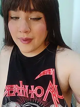 ItsNaiixa online show from August 1, 2026, 5:44 pm