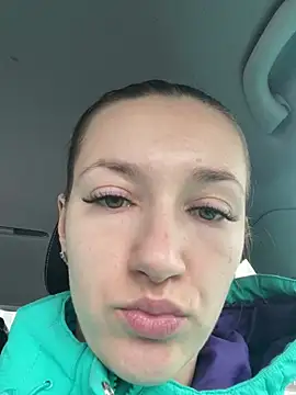 Snapshot of KateRedgar chatting on March 10, 2025, 12:06 pm KateRedgar online show from March 10, 2025, 12:06 pm