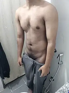 hottboy 39 online show from June 27, 2026, 3:40 pm