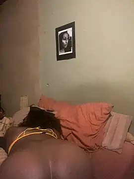 Moorella1 online show from March 6, 2026, 8:04 pm