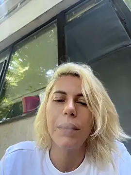 tanyagrey online show from June 10, 2026, 6:14 am