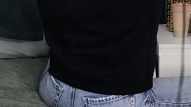 tanyagrey online show from February 26, 2026, 6:46 am