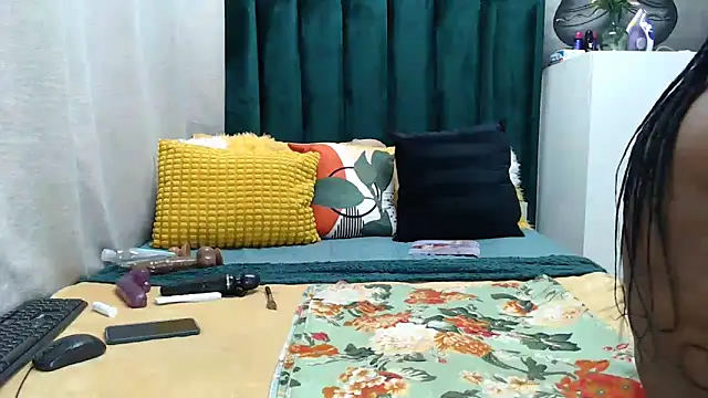 Snapshot of GaggingQueenxx chatting on September 14, 2025, 7:14 pm GaggingQueenxx online show from September 14, 2025, 7:14 pm