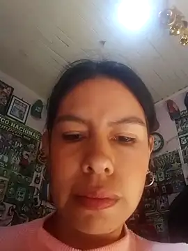 Alanagracia online show from December 17, 2025, 1:05 pm