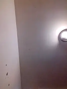 69LanceRomance69 online show from December 16, 2025, 4:11 pm