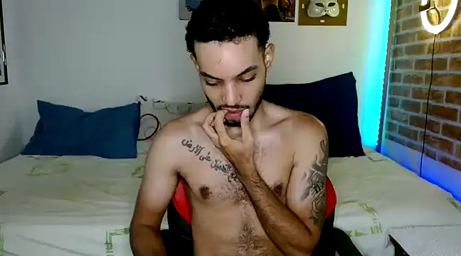 Snapshot of colinbrown chatting on February 5, 2025, 3:20 pm colinbrown online show from February 5, 2025, 3:20 pm