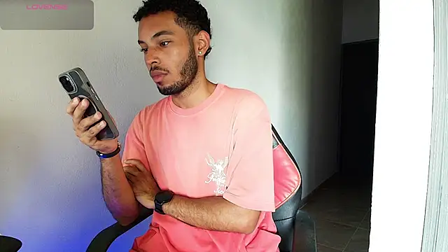 Snapshot of colinbrown chatting on February 5, 2026, 5:53 pm colinbrown online show from February 5, 2026, 5:53 pm