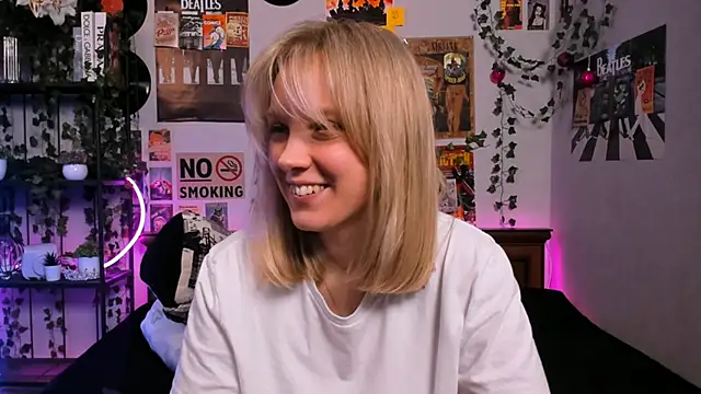 Snapshot of AliciaParkerf chatting on March 20, 2025, 2:40 am AliciaParkerf online show from March 20, 2025, 2:40 am
