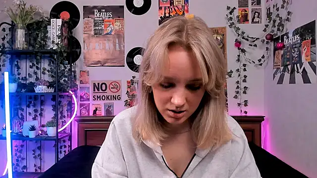 Snapshot of AliciaParkerf chatting on March 10, 2025, 8:34 pm AliciaParkerf online show from March 10, 2025, 8:34 pm