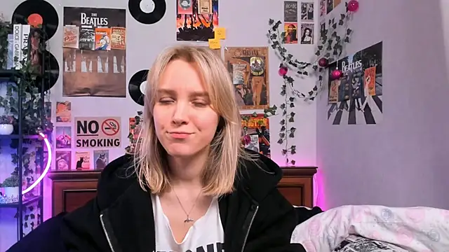 Snapshot of AliciaParkerf chatting on March 14, 2025, 3:04 am AliciaParkerf online show from March 14, 2025, 3:04 am