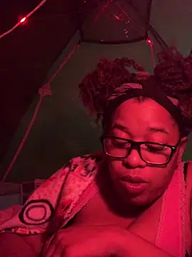 Snapshot of bustypothead chatting on March 21, 2025, 4:28 am bustypothead online show from March 21, 2025, 4:28 am