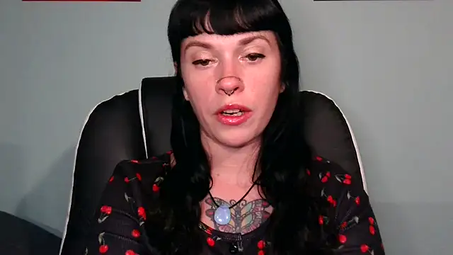 Marcelinegoddess online show from November 2, 2025, 3:55 am