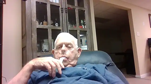 bootlegmanz online show from September 26, 2025, 5:09 pm