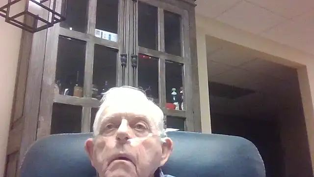 bootlegmanz online show from November 21, 2025, 2:27 pm