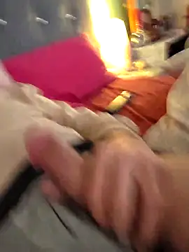 Snapshot of TheSouthernKing chatting on December 4, 2025, 4:33 am TheSouthernKing online show from December 4, 2025, 4:33 am