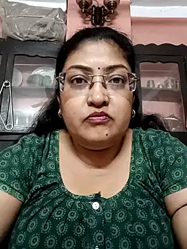 Snapshot of LAVERNIYA_ chatting on January 12, 2025, 1:48 pm LAVERNIYA online show from January 12, 2025, 1:48 pm