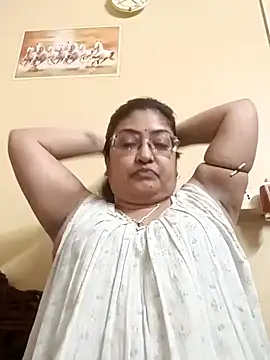 Snapshot of LAVERNIYA_ chatting on January 17, 2025, 11:17 am LAVERNIYA online show from January 17, 2025, 11:17 am