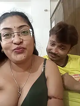 LAVERNIYA  online show from November 16, 2025, 7:29 pm