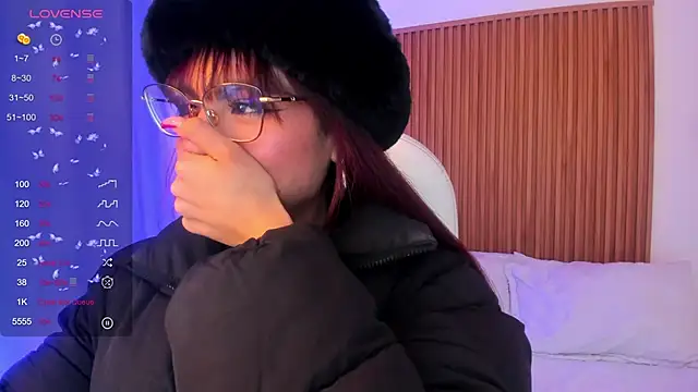 sophiecherry  online show from September 24, 2025, 1:46 am