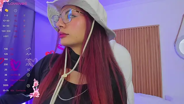 sophiecherry  online show from March 8, 2025, 5:38 am