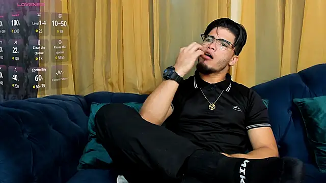 Snapshot of dante_fox_ chatting on March 2, 2025, 1:15 am dante fox online show from March 2, 2025, 1:15 am